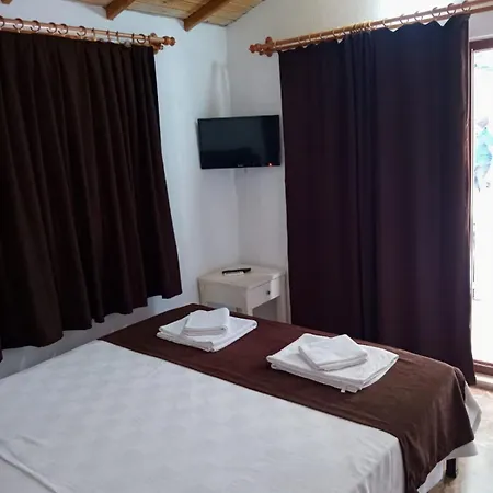 Efe Hotel